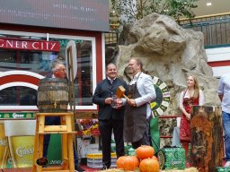 Oktoberfest Lugner City 29.09.2025